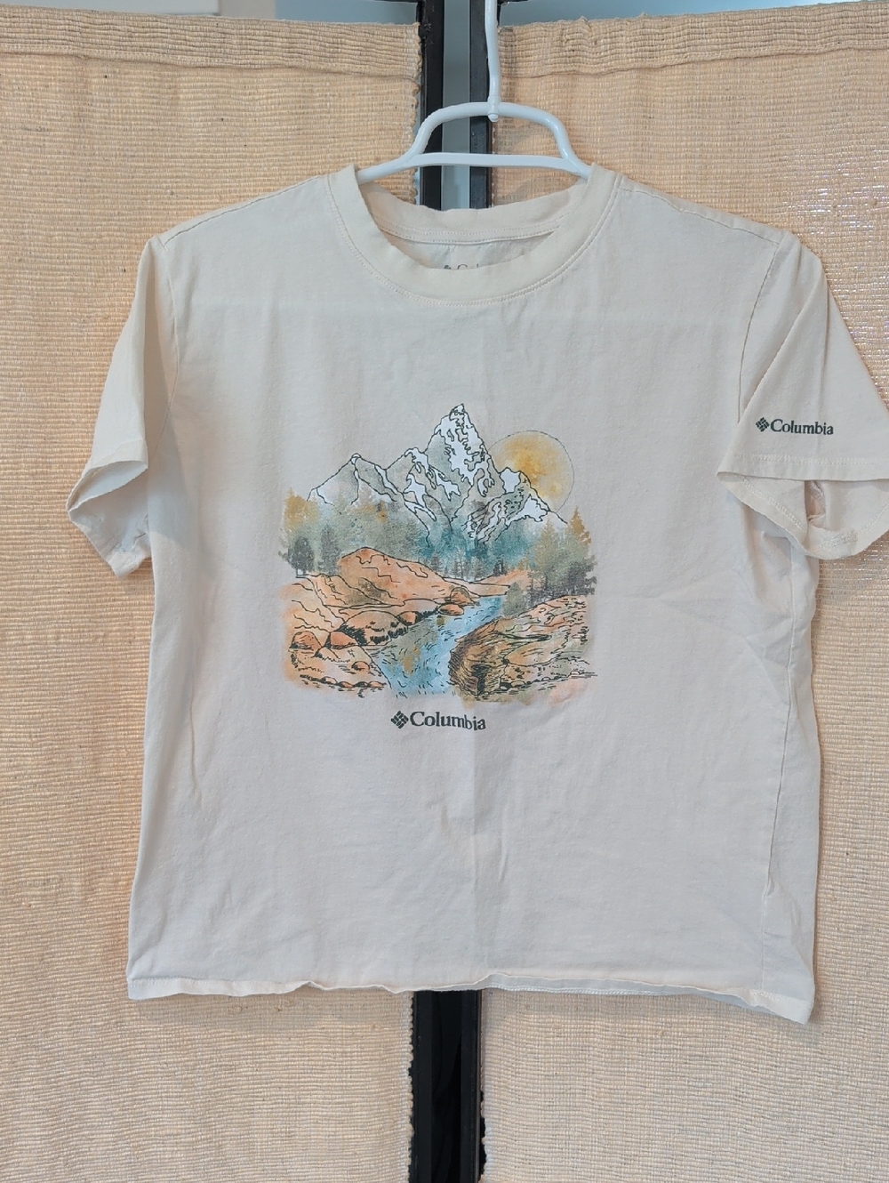 Columbia Cream Scenic Mountain Graphic Short Sleeve Tee